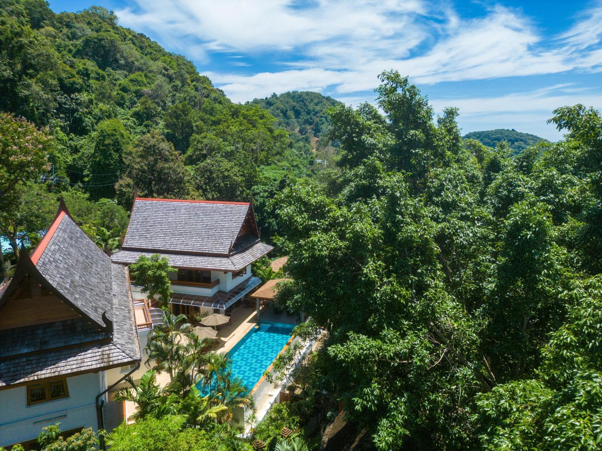 悬崖别墅 无边海景 直达海滩 五卧泰式独栋私人泳池别墅 超漂亮日出 Phuket Exterior photo